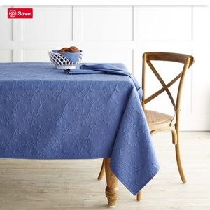 Williams Sonoma Vine Floral Boutis tablecloth 70x90